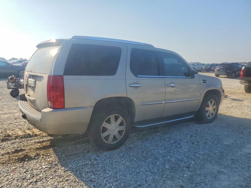 2007 Cadillac Escalade მანქანა იყიდება აუქციონზე, vin: 1GYEC63857R301736, აუქციონის ნომერი: 56753576