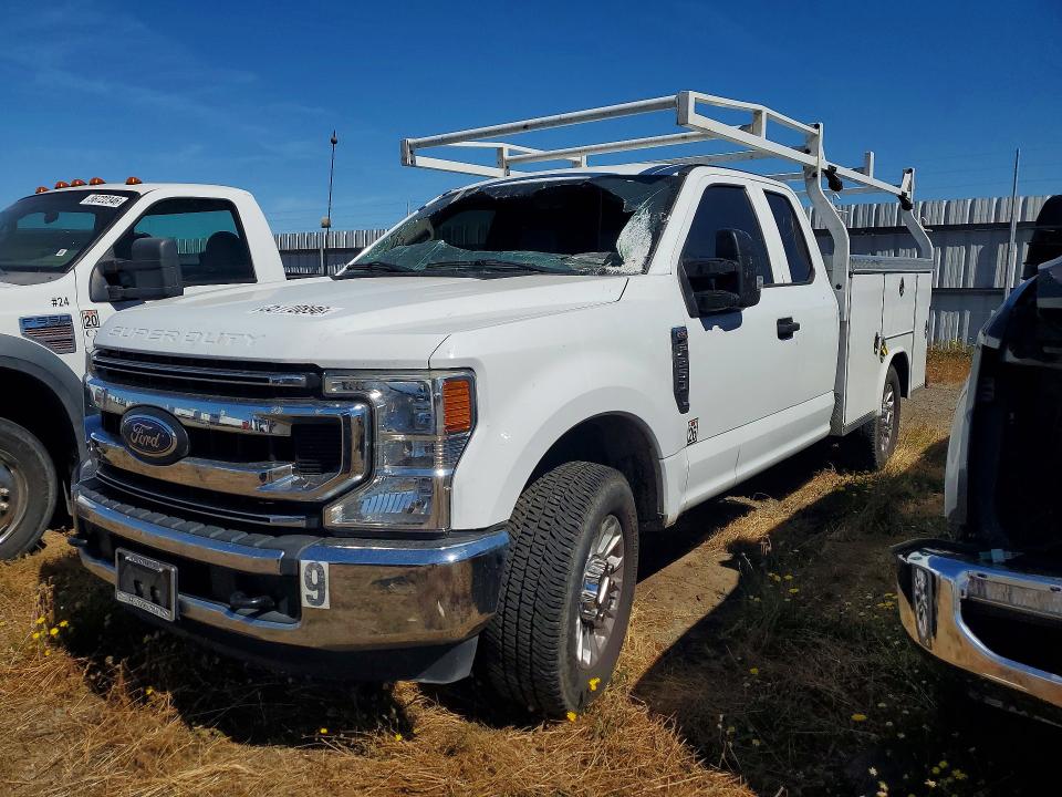55170896 :رقم المزاد ، 1FT7X2A66NEF27656 vin ، 2022 Ford F250 مزاد بيع