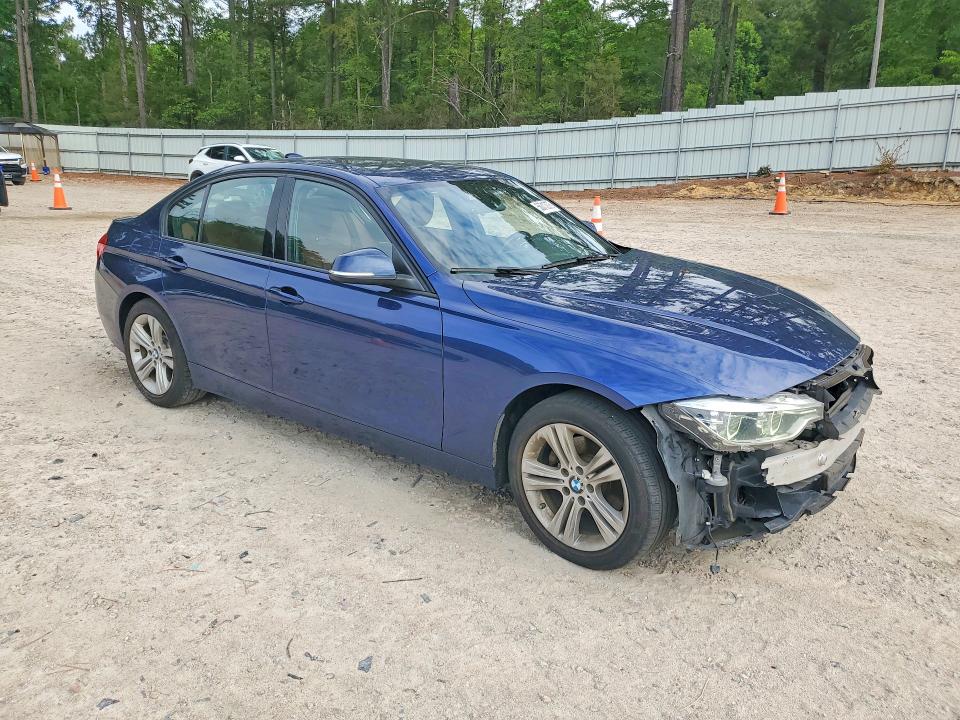 56313276 :رقم المزاد ، WBA8E3C57GK504716 vin ، 2016 Bmw 328 مزاد بيع