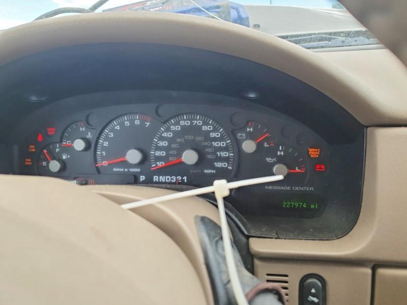 56323476 :رقم المزاد ، 1FMDU74W05UA69652 vin ، 2005 Ford Explorer مزاد بيع