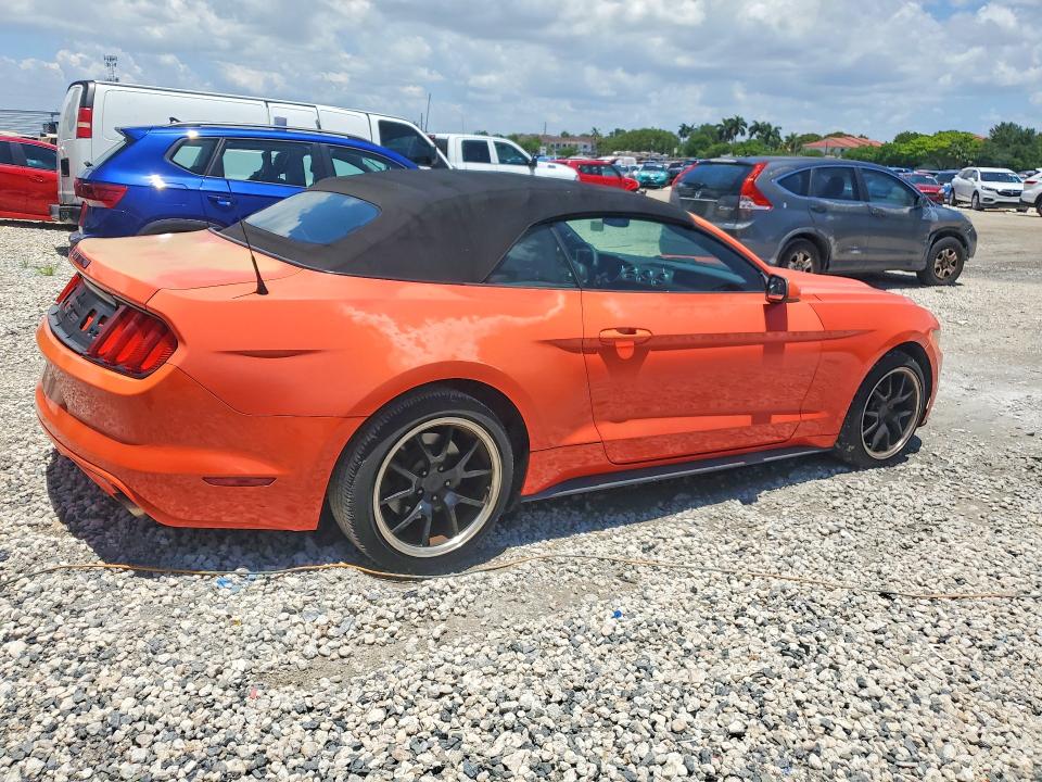58532136 :رقم المزاد ، 1FATP8EM6F5401010 vin ، 2015 Ford Mustang مزاد بيع
