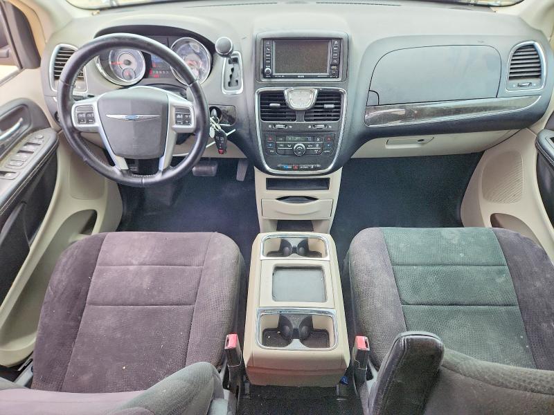 56713026 :رقم المزاد ، 2A4RR5DG8BR768359 vin ، 2011 Chrysler Town & Country مزاد بيع