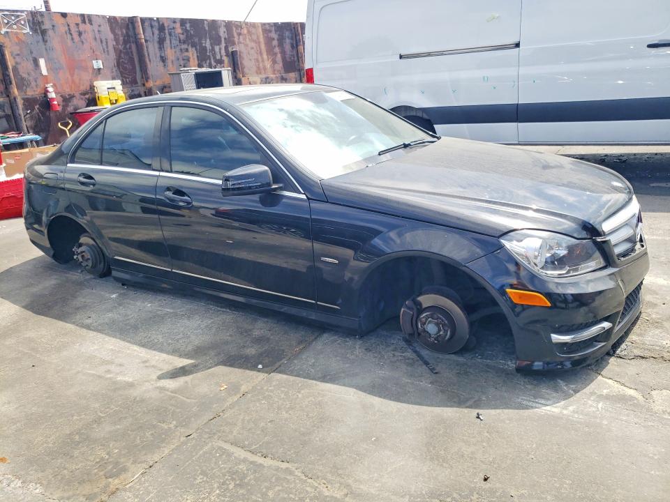 Продаж на аукціоні авто 2012 Mercedes-benz C, vin: WDDGF4HB6CR237012, номер лоту: 56459866