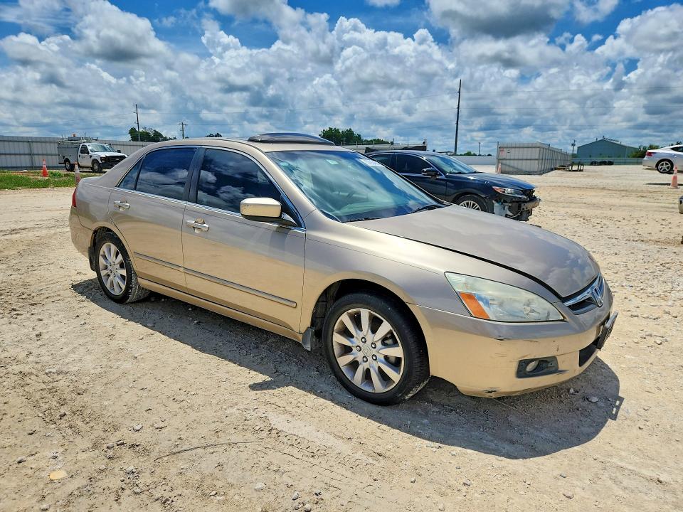 57054946 :رقم المزاد ، 1HGCM66586A003403 vin ، 2006 Honda Accord مزاد بيع