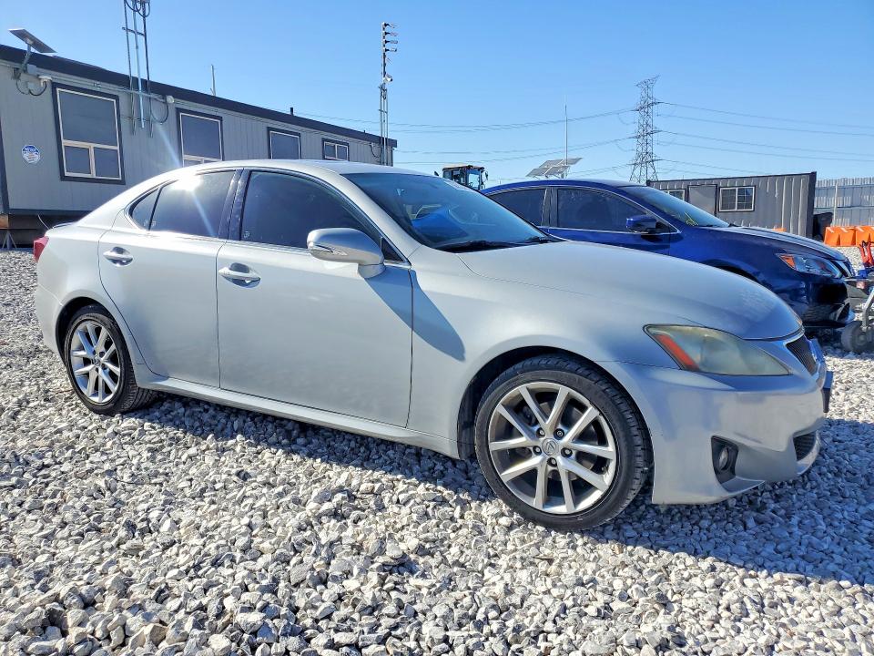 56734816 :رقم المزاد ، JTHBF5C23B5151257 vin ، 2011 Lexus Is مزاد بيع