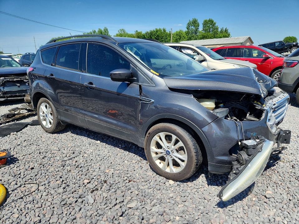 55791986 :رقم المزاد ، 1FMCU9HDXJUA15933 vin ، 2018 Ford Escape مزاد بيع