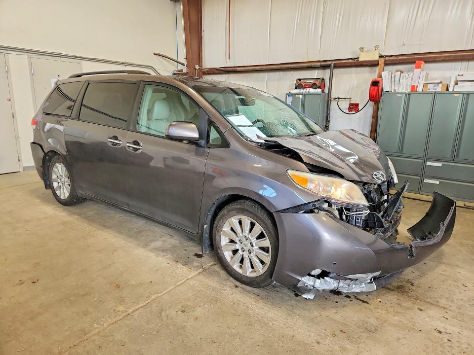 Продажа на аукционе авто 2011 Toyota Sienna, vin: 5TDDK3DC4BS006952, номер лота: 57631026