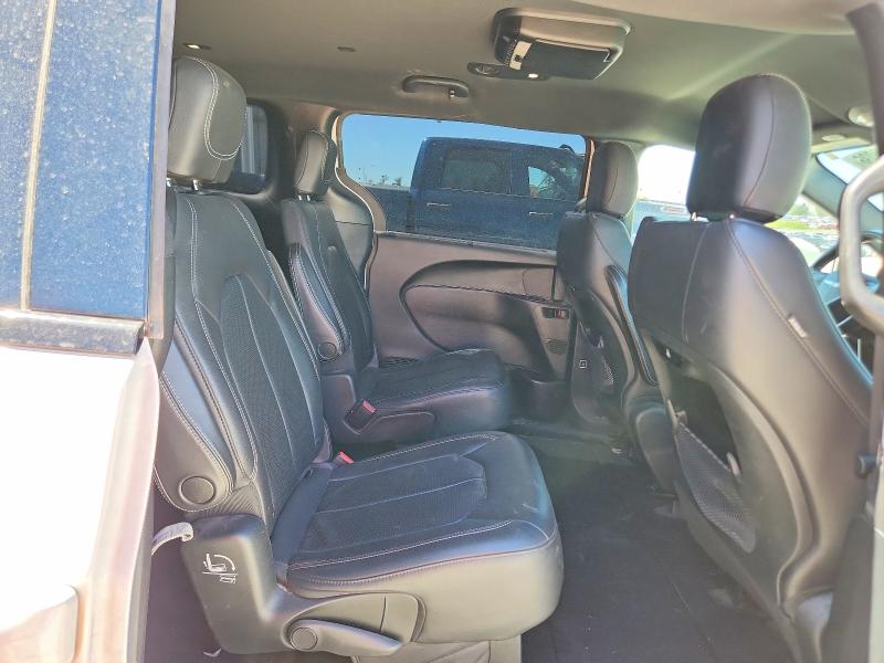 2018 Chrysler Pacifica მანქანა იყიდება აუქციონზე, vin: 2C4RC1BG8JR334010, აუქციონის ნომერი: 56950036