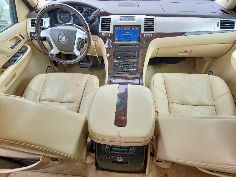 Продажа на аукционе авто 2008 Cadillac Escalade, vin: 1GYFK638X8R184860, номер лота: 56741856