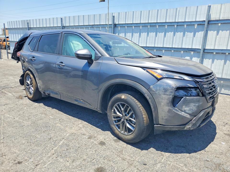 58100716 :رقم المزاد ، 5N1BT3BA3TC775317 vin ، 2026 Nissan Rogue مزاد بيع