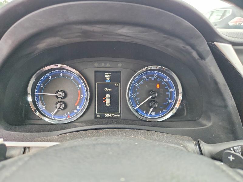 56708556 :رقم المزاد ، 2T1BURHE1JC051953 vin ، 2018 Toyota Corolla مزاد بيع