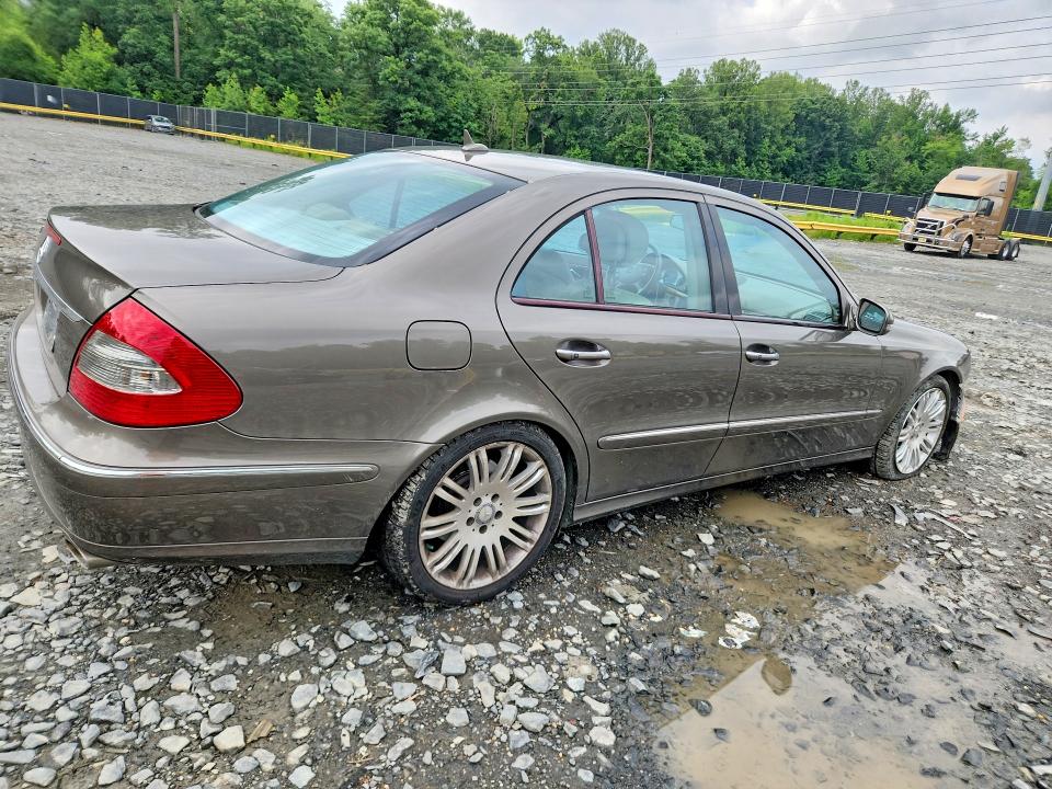 2008 Mercedes-benz E მანქანა იყიდება აუქციონზე, vin: WDBUF56X88B202455, აუქციონის ნომერი: 58844626