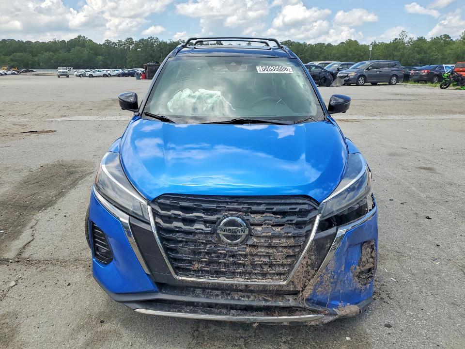 58535006 :رقم المزاد ، 3N1CP5DV9ML464282 vin ، 2021 Nissan Kicks مزاد بيع