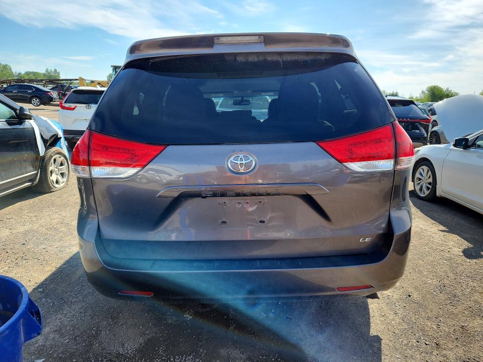 Продажа на аукционе авто 2014 Toyota Sienna, vin: 5TDKK3DC4ES409261, номер лота: 56524336
