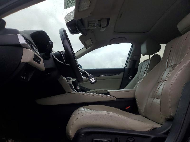 Auction sale of the 2018 Honda Accord, vin: 1HGCV1F9XJA802109, lot number: 58932876