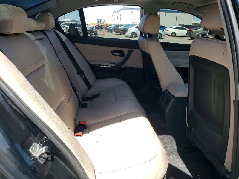 56798066 :رقم المزاد ، WBAPH5G53BNM81063 vin ، 2011 Bmw 328 مزاد بيع