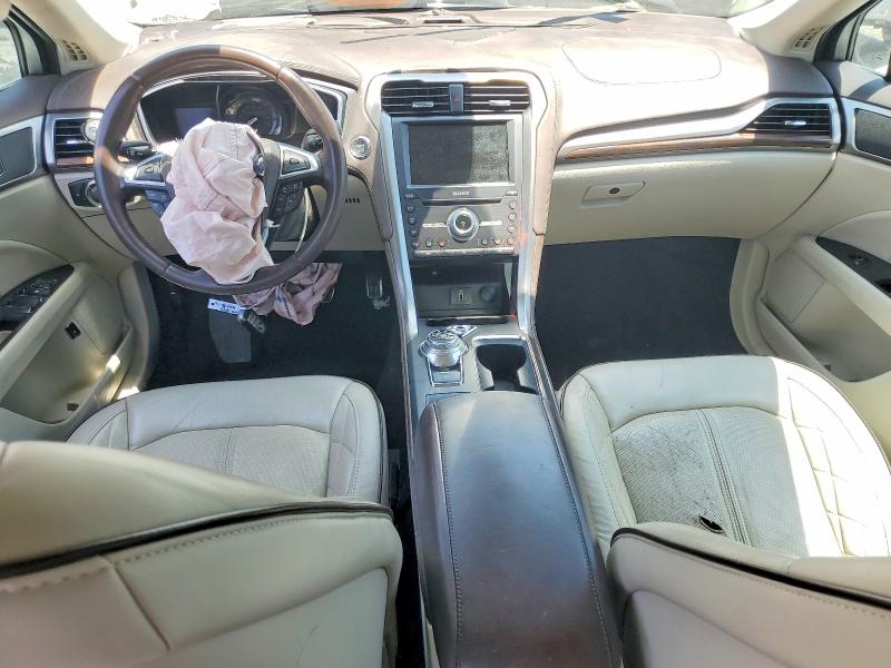 56137046 :رقم المزاد ، 3FA6P0SU6HR141839 vin ، 2017 Ford Fusion مزاد بيع