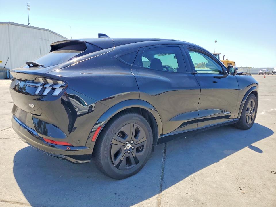 57435456 :رقم المزاد ، 3FMTK2SUXNMA02325 vin ، 2022 Ford Mustang Mach-e مزاد بيع