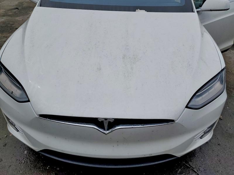 2016 Tesla Model X მანქანა იყიდება აუქციონზე, vin: 5YJXCBE40GF008995, აუქციონის ნომერი: 57829586