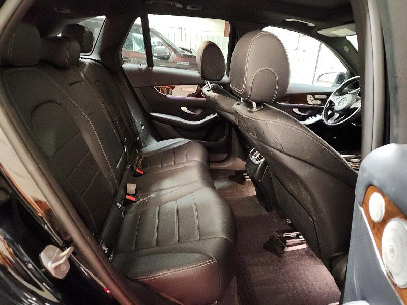 57221266 :رقم المزاد ، WDC0G4KB7HV006551 vin ، 2017 Mercedes-benz Glc مزاد بيع
