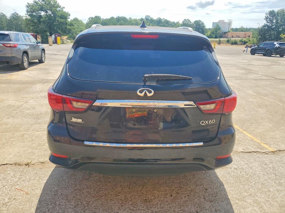 56822106 :رقم المزاد ، 5N1DL0MN7JC526734 vin ، 2018 Infiniti Qx60 مزاد بيع