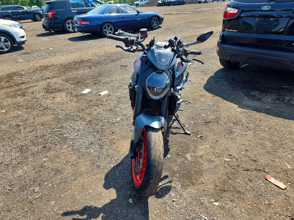 2023 Ducati Monster მანქანა იყიდება აუქციონზე, vin: ZDMMAMDT8PB008201, აუქციონის ნომერი: 58797956