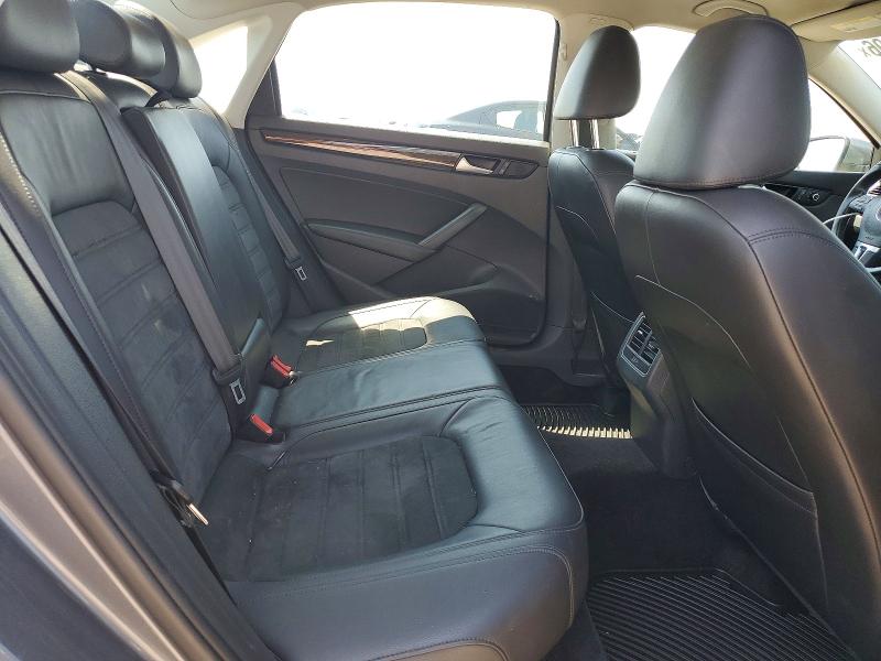 2015 Volkswagen Passat მანქანა იყიდება აუქციონზე, vin: 1VWCT7A36FC100176, აუქციონის ნომერი: 55187396
