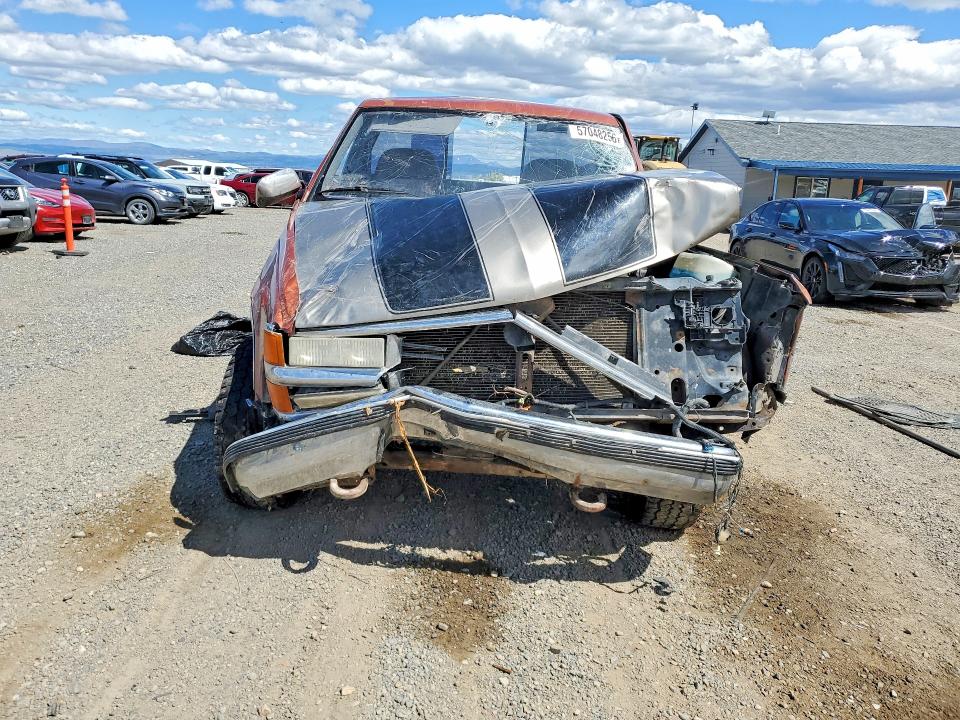 Продаж на аукціоні авто 1988 Gmc Gmt-400, vin: 1GTDK14KXJZ543303, номер лоту: 57048256