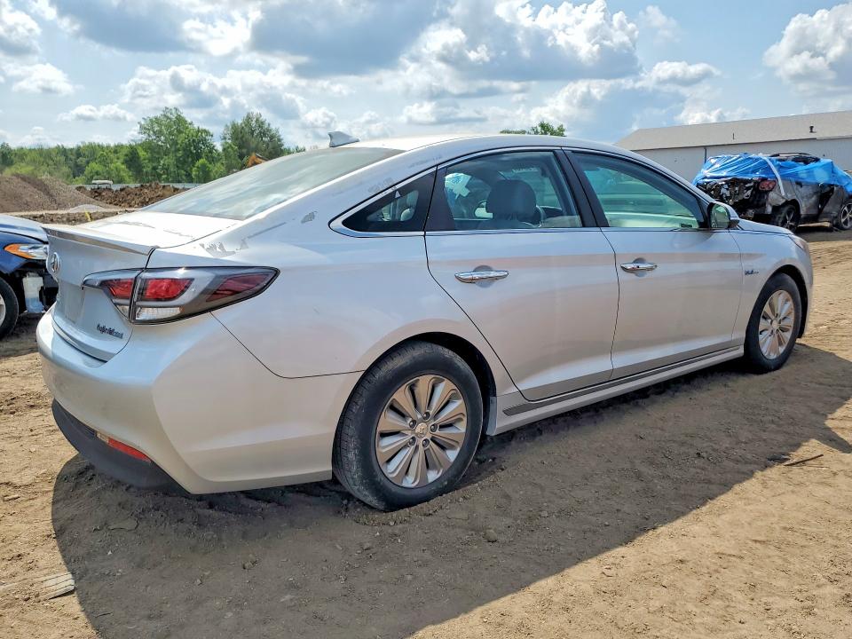 2017 Hyundai Sonata Hybrid მანქანა იყიდება აუქციონზე, vin: KMHE24L1XHA044021, აუქციონის ნომერი: 59157536