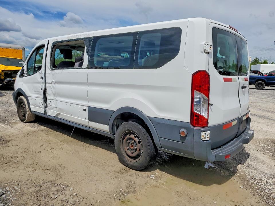 57882426 :رقم المزاد ، 1FBZX2ZM9HKA55765 vin ، 2017 Ford Transit مزاد بيع