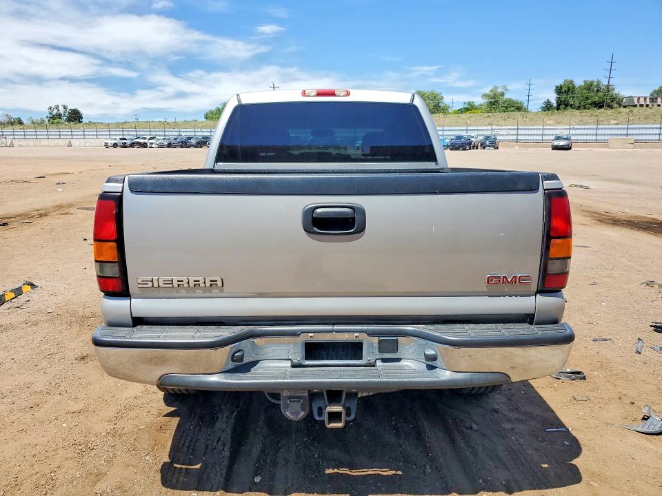 Продажа на аукционе авто 2005 Gmc New Sierra, vin: 2GTEK13T351393130, номер лота: 57682166