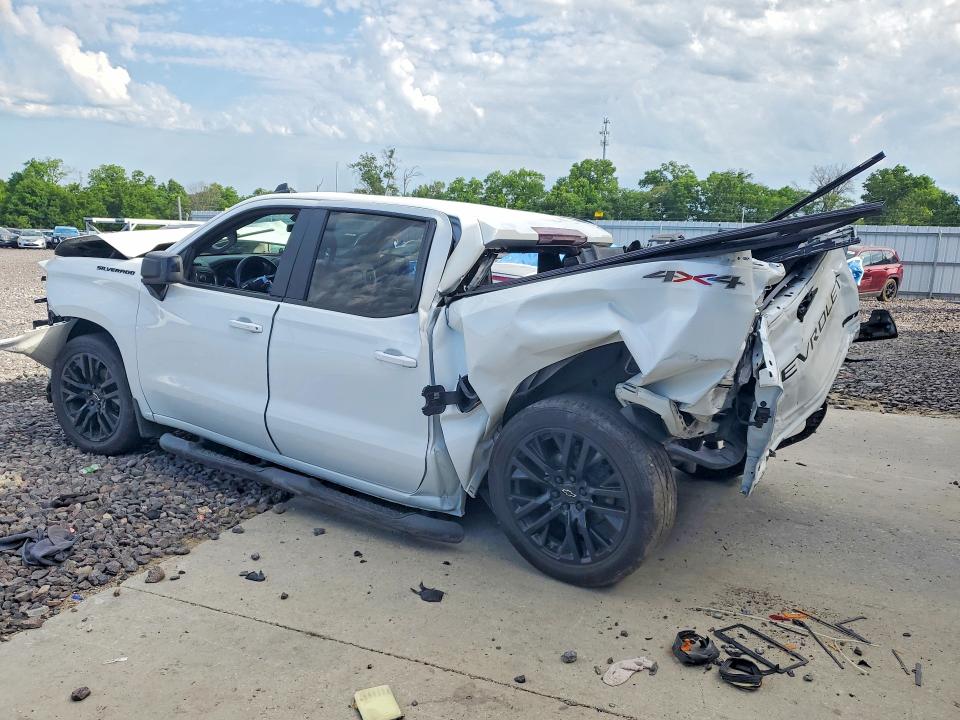 2021 Chevrolet Silverado მანქანა იყიდება აუქციონზე, vin: 1GCUYEED1MZ383791, აუქციონის ნომერი: 57746026