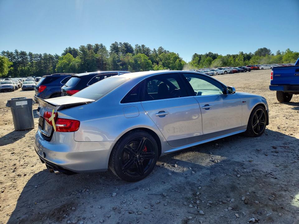 54658726 :رقم المزاد ، WAUDGAFL9FA124594 vin ، 2015 Audi S4 مزاد بيع