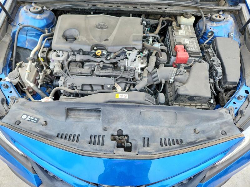 53741146 :رقم المزاد ، 4T1B11HK9JU074685 vin ، 2018 Toyota Camry مزاد بيع