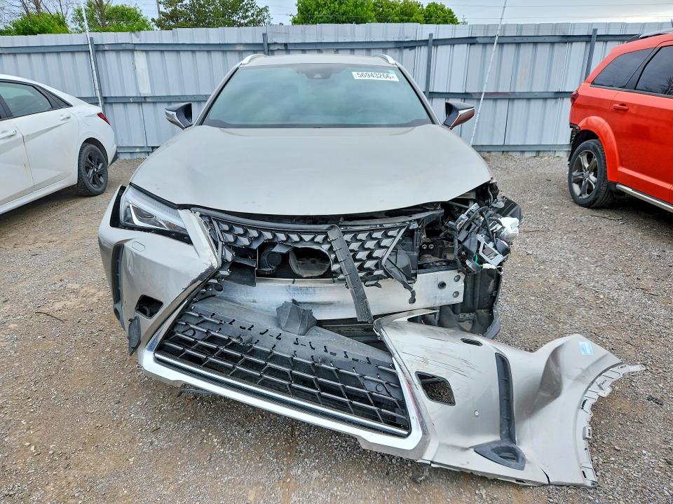 56943266 :رقم المزاد ، JTHU9JBH0K2010646 vin ، 2019 Lexus Ux مزاد بيع
