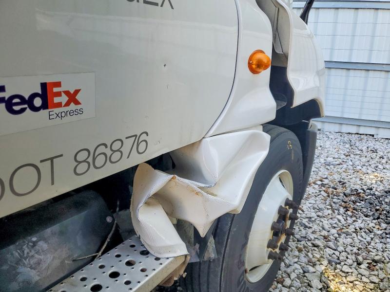 2014 Freightliner Cascadia მანქანა იყიდება აუქციონზე, vin: 1FUBGDDV2ELFN7172, აუქციონის ნომერი: 55759276