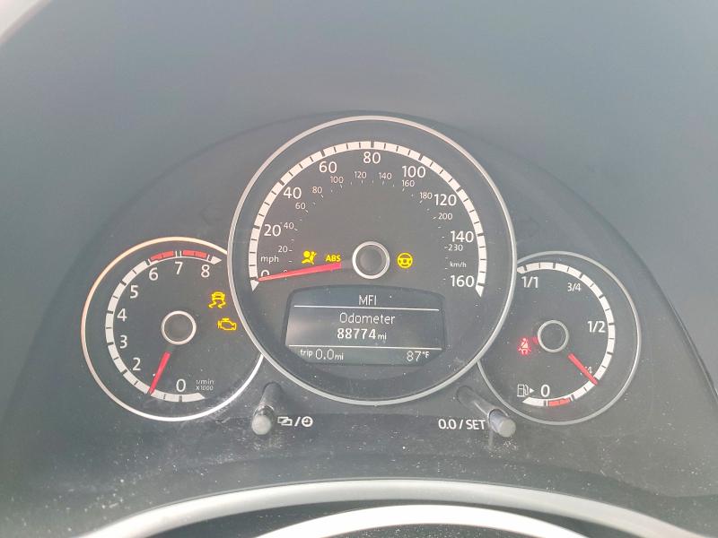 Продажа на аукционе авто 2014 Volkswagen Beetle, vin: 3VW517AT6EM818208, номер лота: 56640066