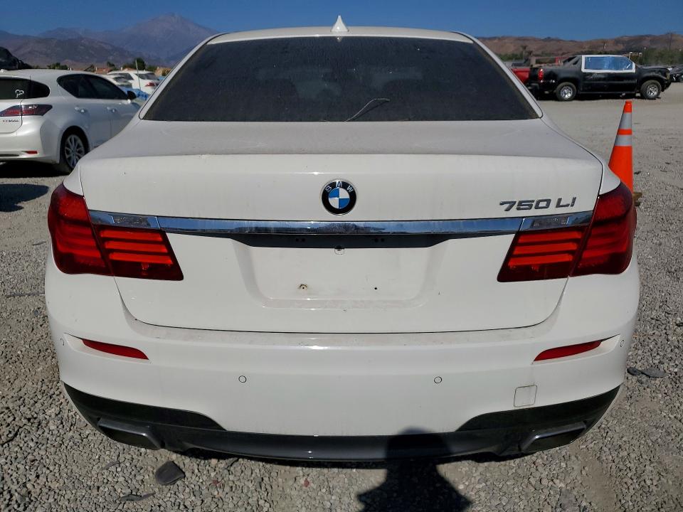2015 Bmw 750 მანქანა იყიდება აუქციონზე, vin: WBAYE8C58FD781620, აუქციონის ნომერი: 58289836