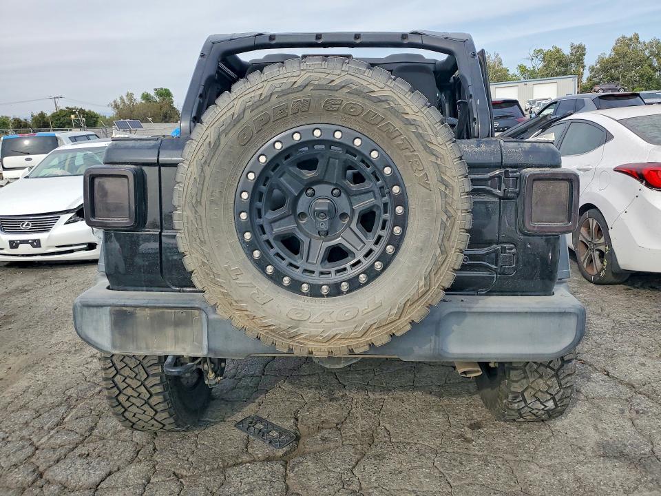56352876 :رقم المزاد ، 1C4HJXDG3MW764993 vin ، 2021 Jeep Wrangler Unlimited مزاد بيع