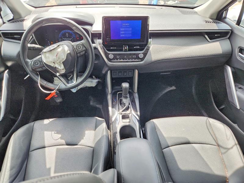 57417096 :رقم المزاد ، 7MUEAAAG3RV076493 vin ، 2024 Toyota Corolla Cross مزاد بيع