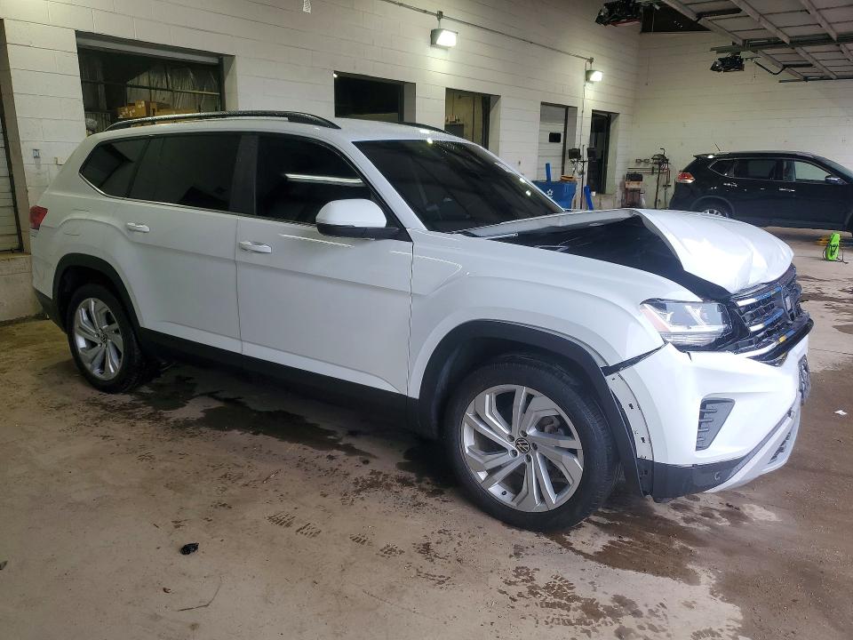 57673666 :رقم المزاد ، 1V2HR2CA3MC562874 vin ، 2021 Volkswagen Atlas مزاد بيع