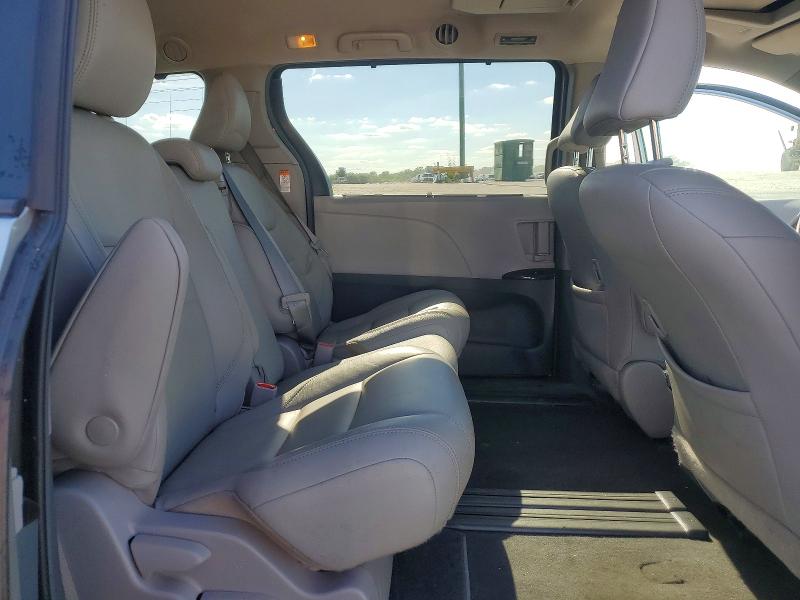 57001426 :رقم المزاد ، 5TDYZ3DCXKS004491 vin ، 2019 Toyota Sienna مزاد بيع