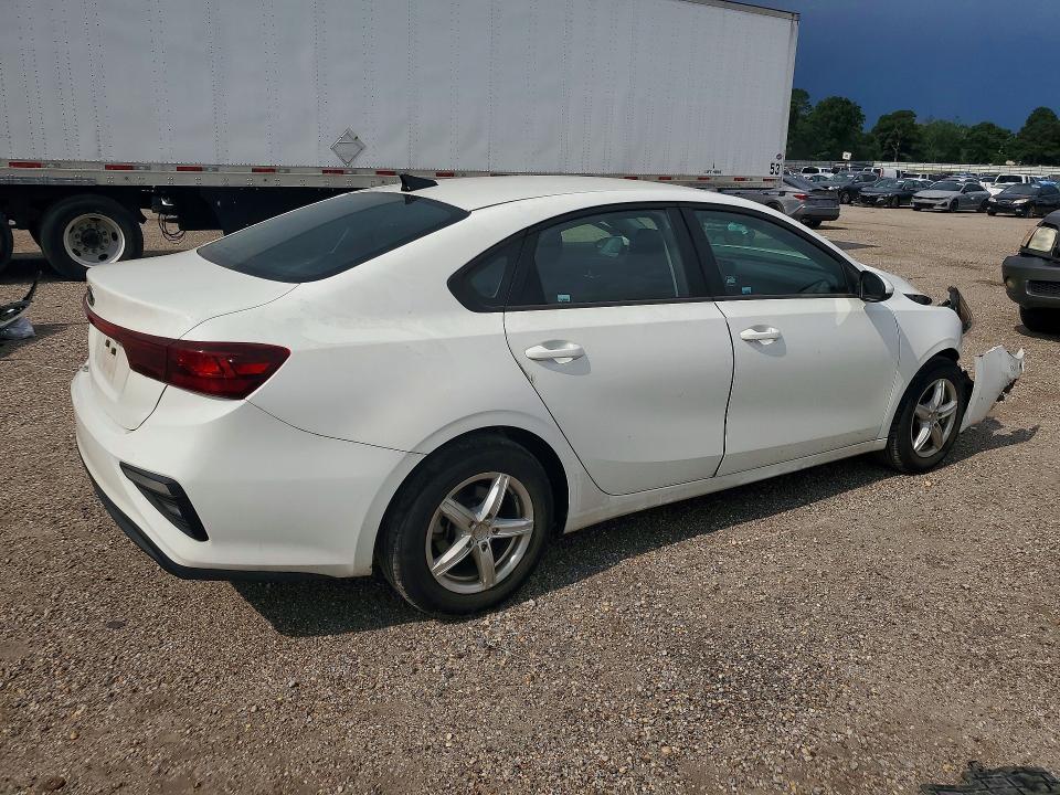58588306 :رقم المزاد ، 3KPF24AD8ME289431 vin ، 2021 Kia Forte مزاد بيع