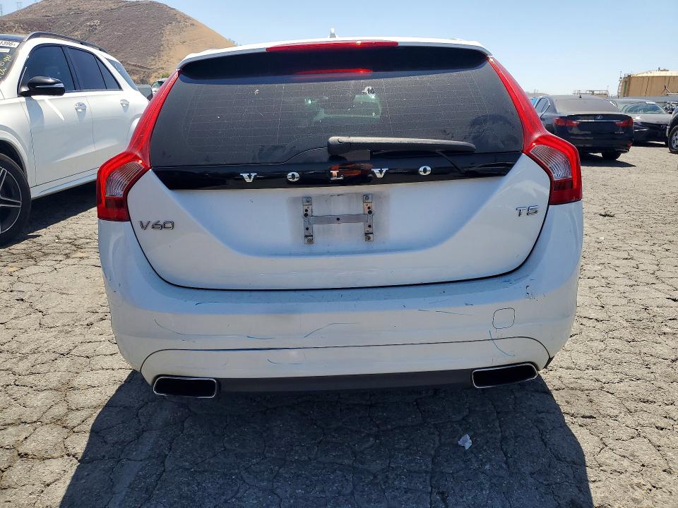 Продаж на аукціоні авто 2015 Volvo V60, vin: YV140MEBXF1208094, номер лоту: 56189256