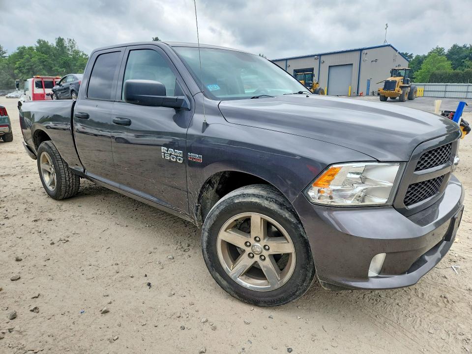 57587216 :رقم المزاد ، 1C6RR7FT3JS189117 vin ، 2018 Ram 1500 مزاد بيع