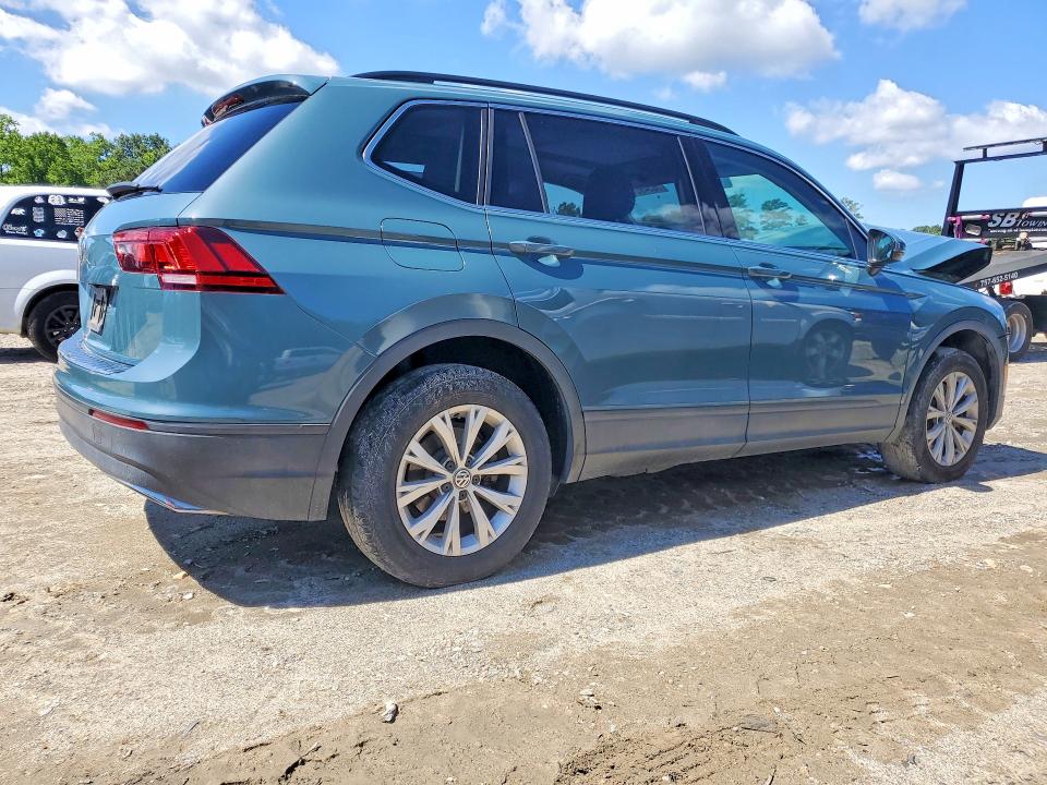 58549016 :رقم المزاد ، 3VV3B7AXXKM153000 vin ، 2019 Volkswagen Tiguan مزاد بيع