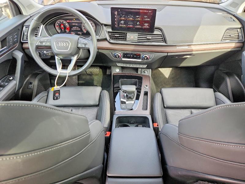 58219946 :رقم المزاد ، WA1CAAFY9M2101300 vin ، 2021 Audi Q5 مزاد بيع