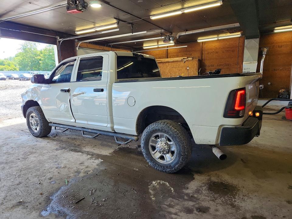 58213436 :رقم المزاد ، 3C63R3CJ9FG609818 vin ، 2015 Ram 3500 مزاد بيع