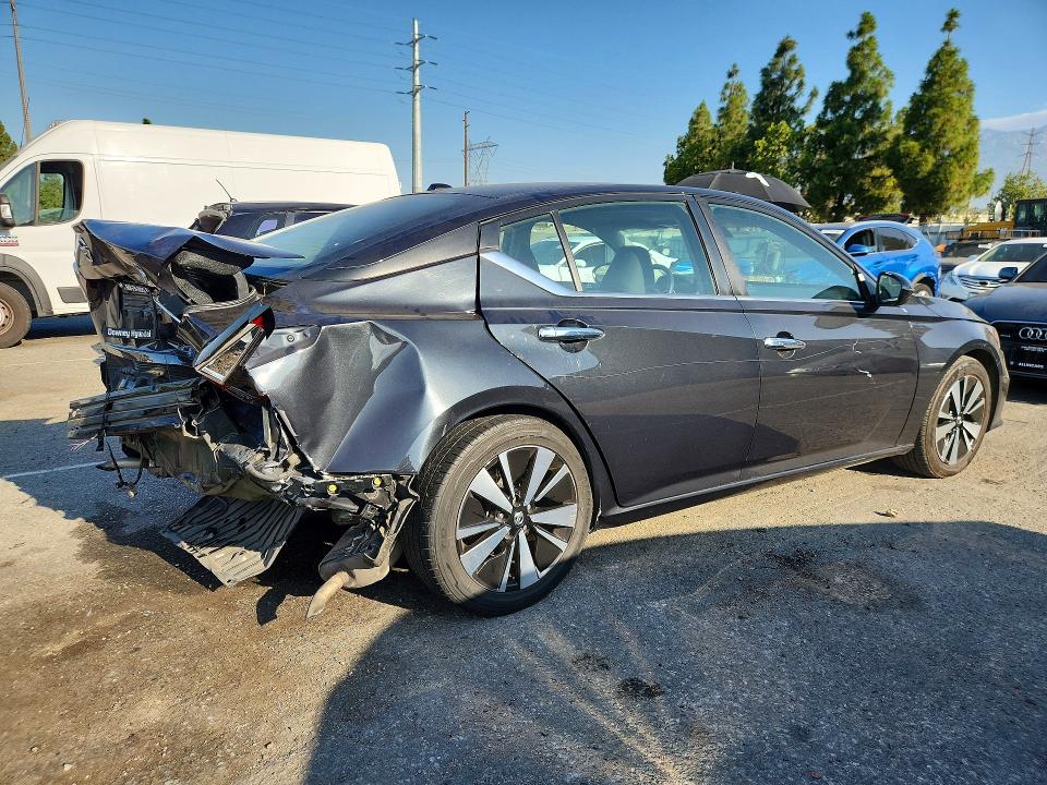 Продажа на аукционе авто 2022 Nissan Altima, vin: 1N4BL4DV4NN312738, номер лота: 58715526