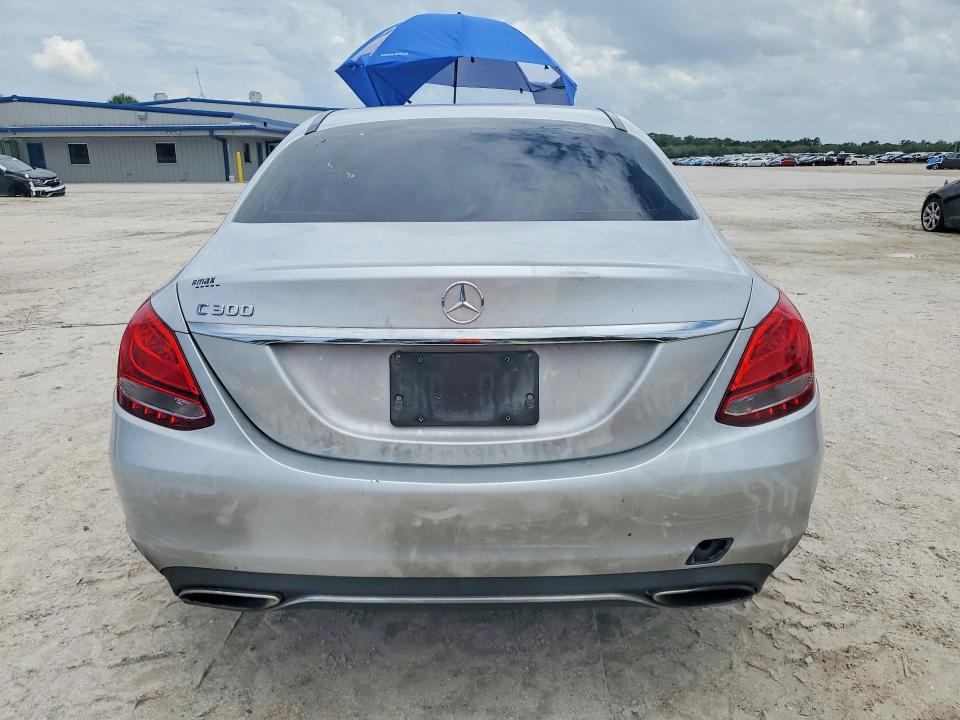 55880616 :رقم المزاد ، 55SWF4JB8JU246411 vin ، 2018 Mercedes-benz C مزاد بيع
